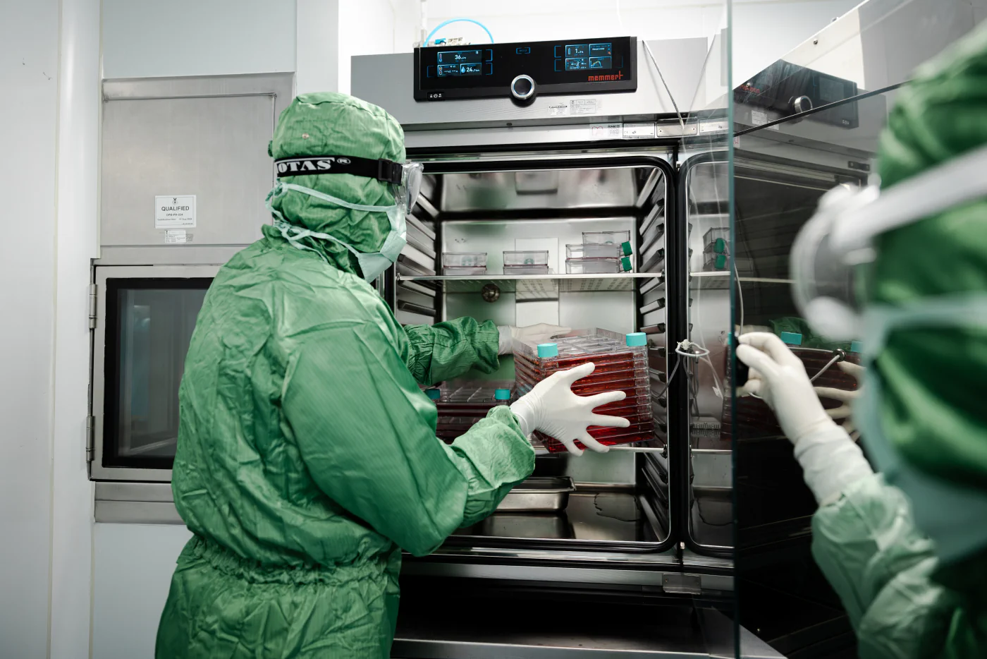 Quality-controlled cleanroom